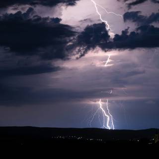 Thunder sky phone wallpaper