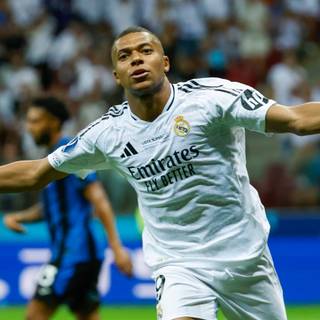 Mbappe Madrid wallpaper