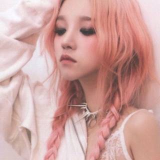 NOBODY Jeon Soyeon wallpaper