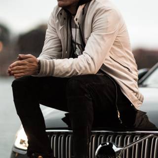 Avicii iPhone 14 wallpaper