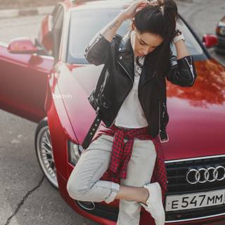 Luxury girls wallpaper