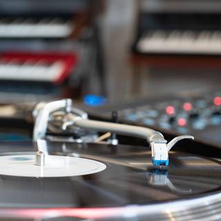 Synthesiser wallpaper