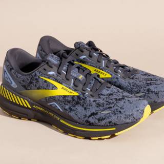 Tennis shoes wallpaper