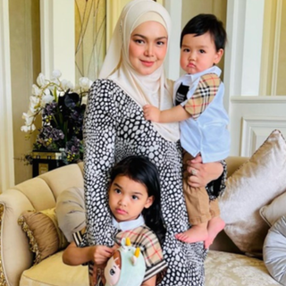 Siti Nurhaliza wallpaper