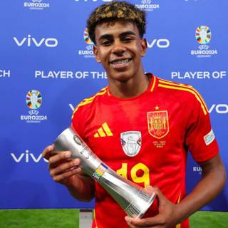 Lamine Yamal 2024 wallpaper