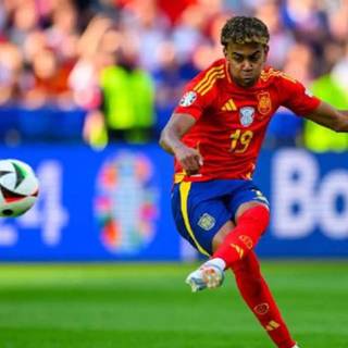 Lamine Yamal 2024 wallpaper