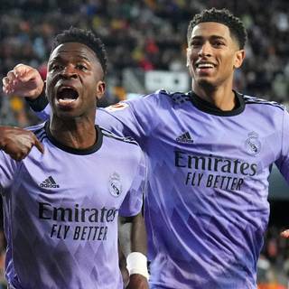 Real Madrid 2024/25 wallpaper