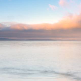 Beach iPhone 13 wallpaper