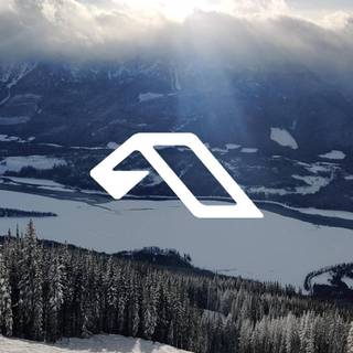 Skiing phone wallpaper