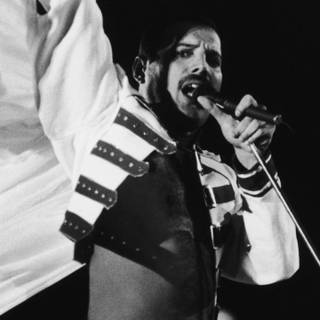 Queen band phone wallpaper