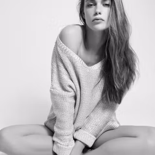 Laura Berlin wallpaper