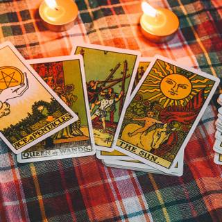 Neon tarot card wallpaper