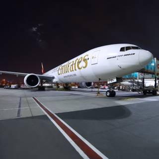 Boeing 777 iPhone wallpaper