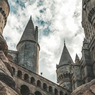Harry Potter iPhone 13 wallpaper