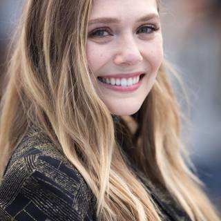 Elizabeth Olsen phone wallpaper