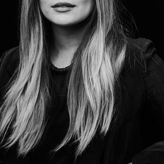 Elizabeth Olsen phone wallpaper