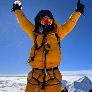 Everest 2024 wallpaper