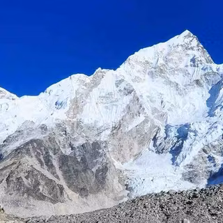 Everest 2024 wallpaper