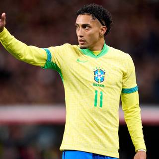 Raphinha 2024 wallpaper