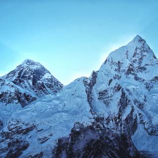 Everest 2024 wallpaper