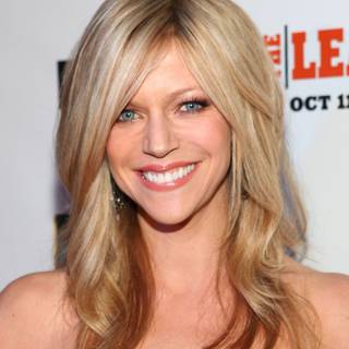 Kaitlin Olson wallpaper