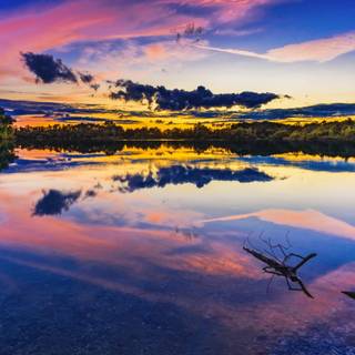 Mirror reflection wallpaper