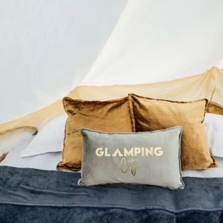 Glamping wallpaper