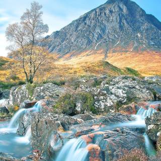 Highlands iPhone wallpaper