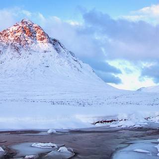 Highlands iPhone wallpaper