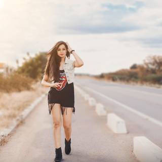 Walking 4k wallpaper