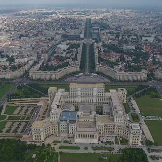 Bucharest 4k wallpaper