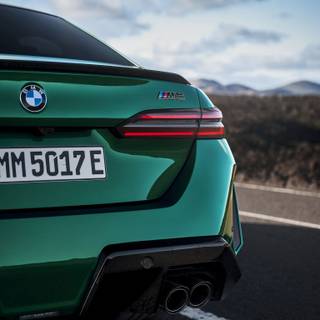 BMW M5 Competition iPhone wallpaper