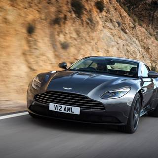 Aston Martin desktop wallpaper
