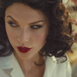 Taylor Swift Wildest Dreams desktop wallpaper