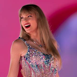 Taylor Swift Wildest Dreams desktop wallpaper