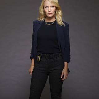 Kelli Giddish wallpaper