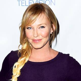 Kelli Giddish wallpaper