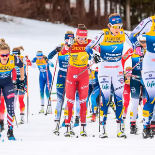 Ski racing wallpaper