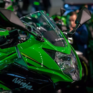Kawasaki Ninja 125 wallpaper