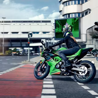 Kawasaki Ninja 125 wallpaper