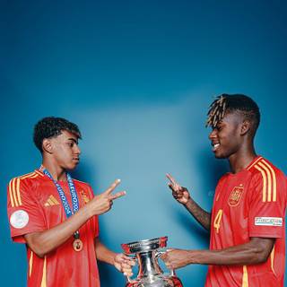 Lamine Yamal and Willams Jr wallpaper