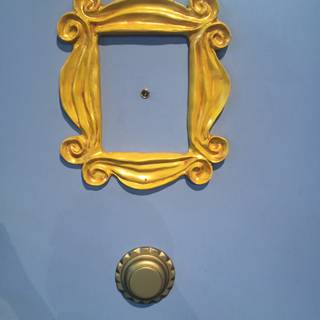 Friends door frame wallpaper