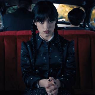 Jenna Ortega PC wallpaper