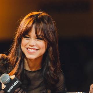 Jenna Ortega PC wallpaper