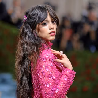 Jenna Ortega PC wallpaper