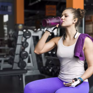 Woman bodybuilder desktop wallpaper