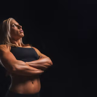 Woman bodybuilder desktop wallpaper