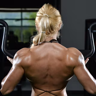 Woman bodybuilder desktop wallpaper