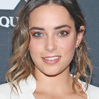 Mariel Molino wallpaper