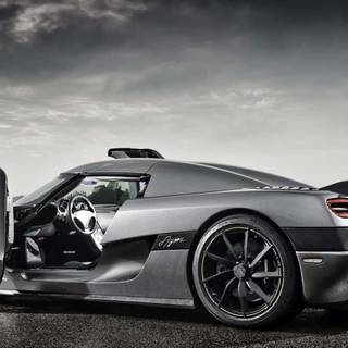 Koenigsegg black wallpaper